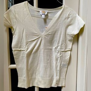 Light weight pull over top